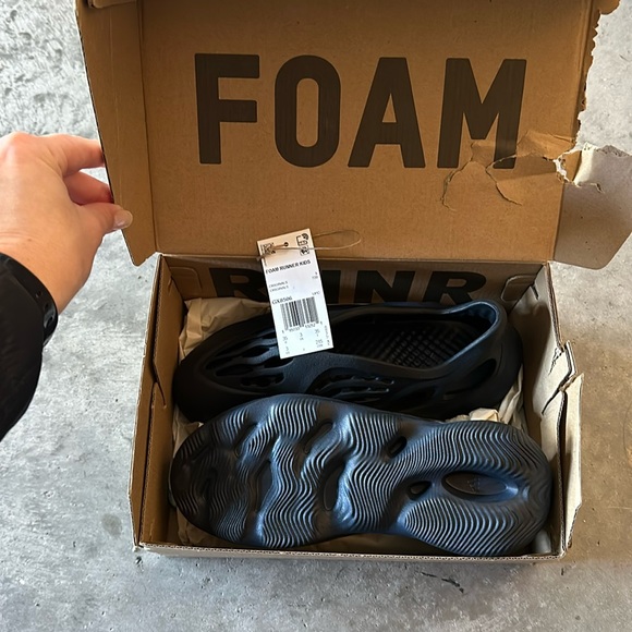 Yeezy Shoes Yeezy Foam Runner Kids Size 3 Poshmark